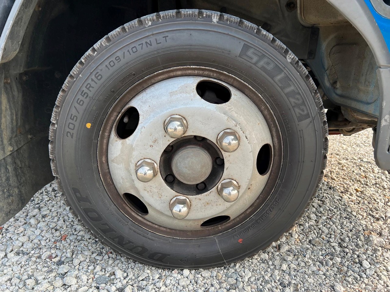 MITSUBISHI Canter
