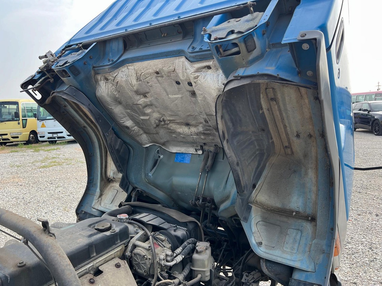 MITSUBISHI Canter