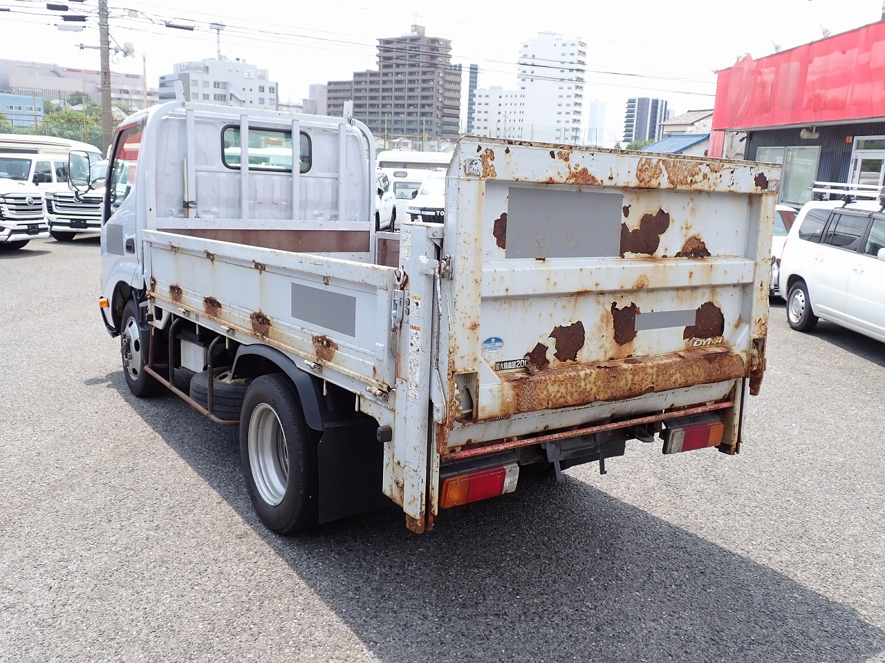 TOYOTA Dyna Truck