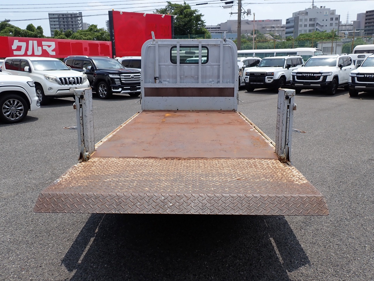 TOYOTA Dyna Truck