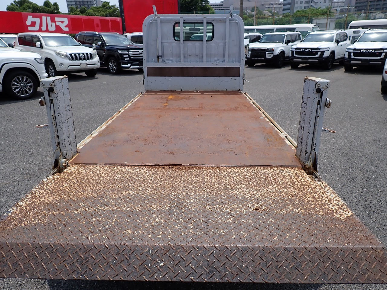 TOYOTA Dyna Truck