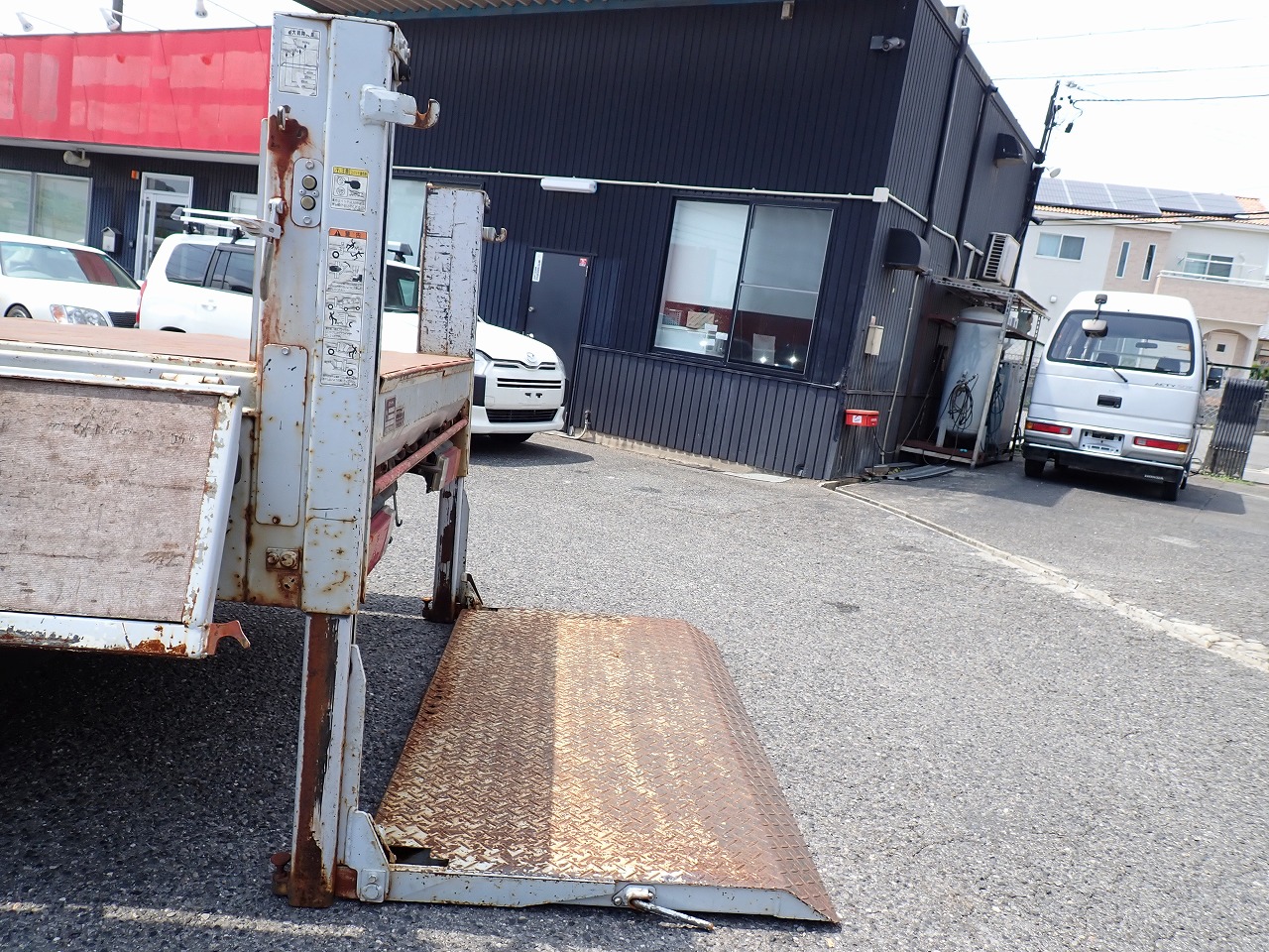 TOYOTA Dyna Truck
