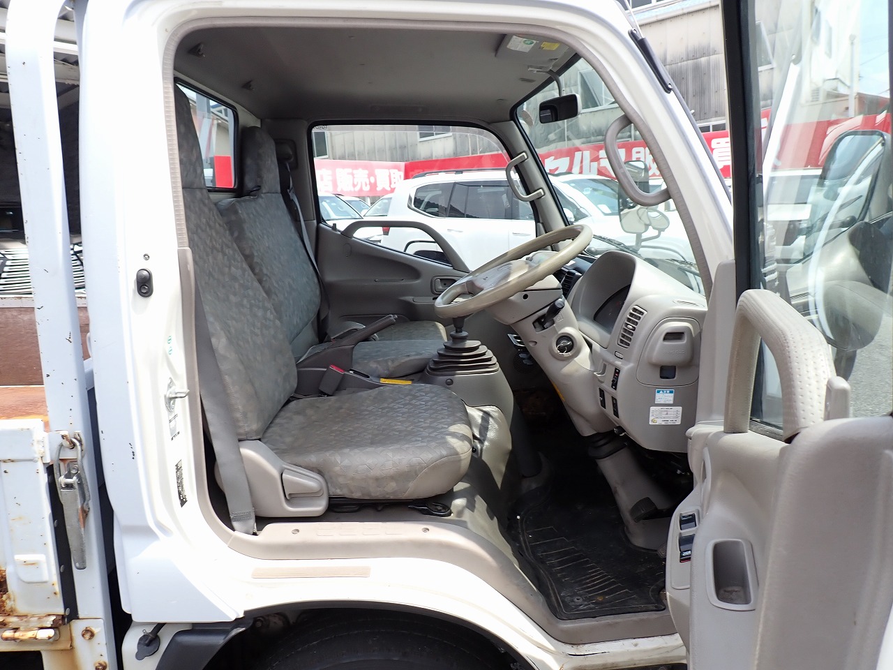 TOYOTA Dyna Truck