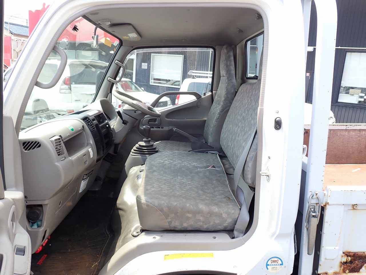 TOYOTA Dyna Truck