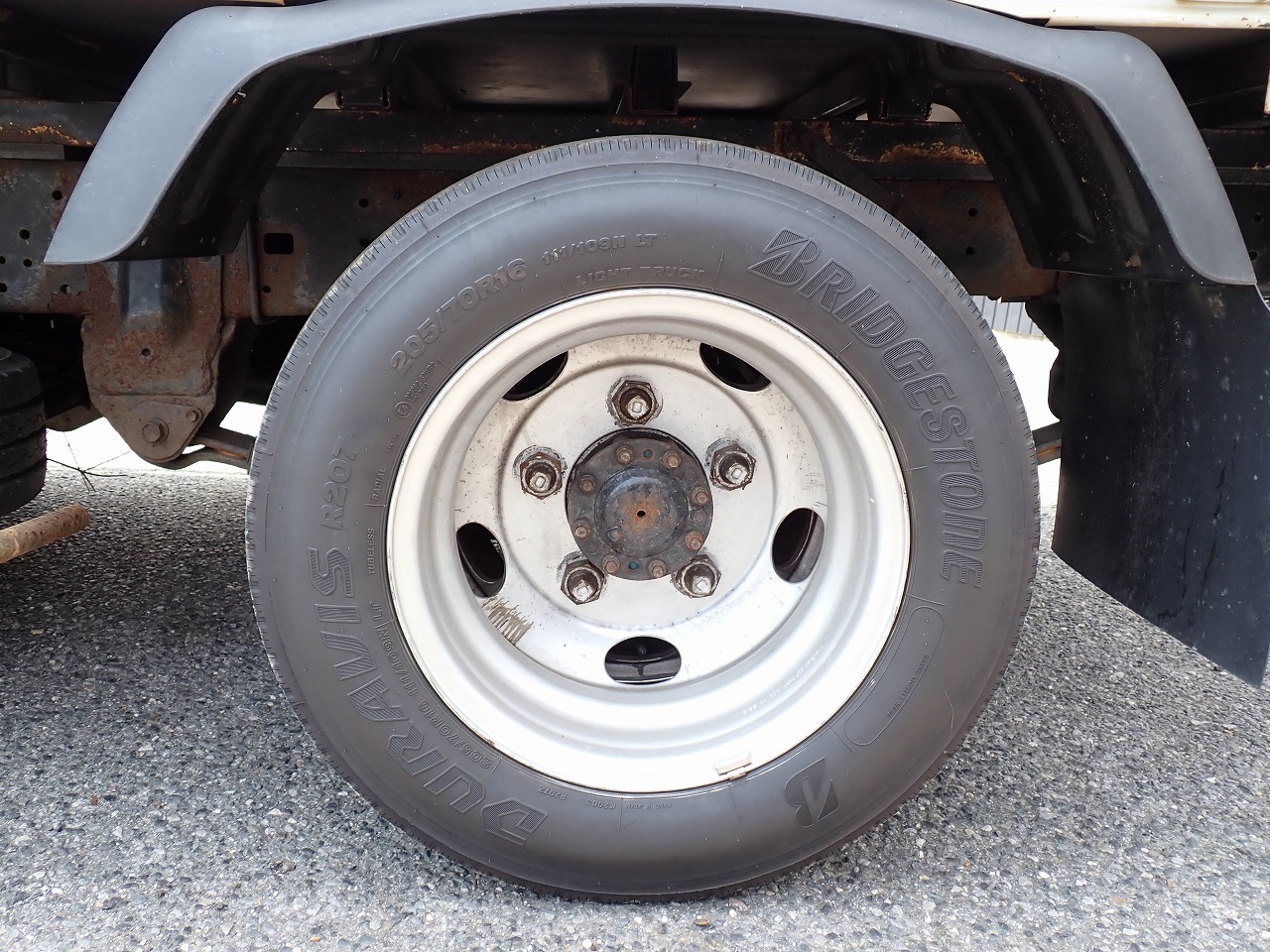 TOYOTA Dyna Truck