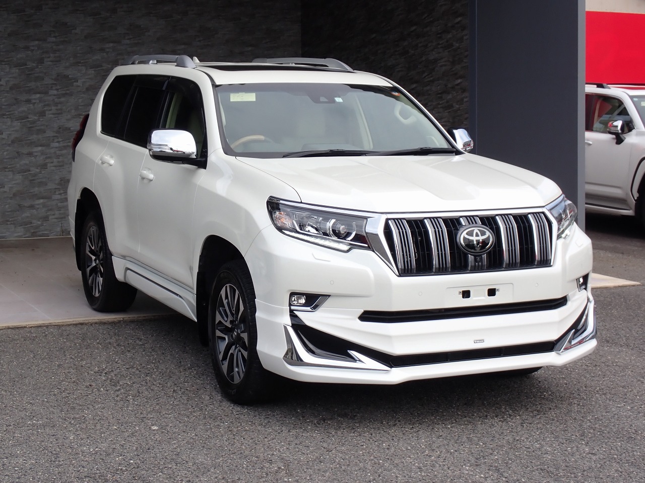 TOYOTA Land Cruiser Prado