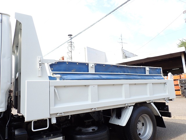 ISUZU Elf Truck