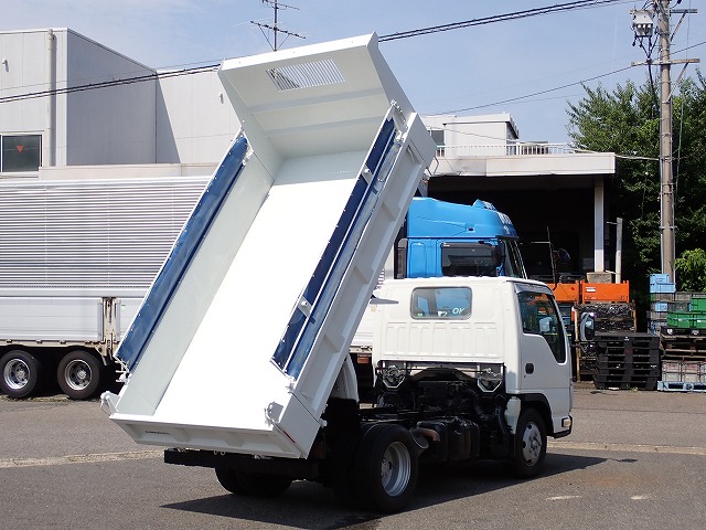 ISUZU Elf Truck