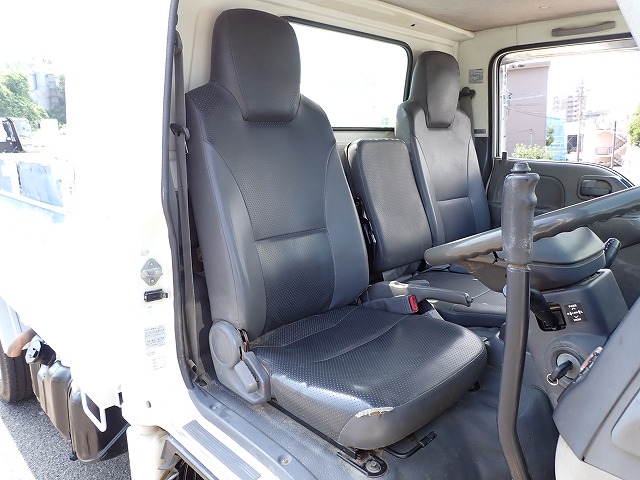 ISUZU Elf Truck