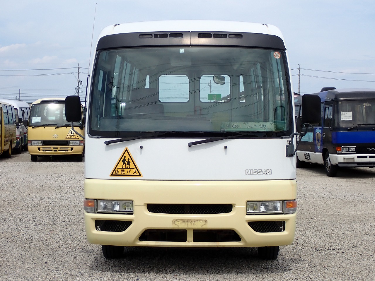 NISSAN Civilian Bus