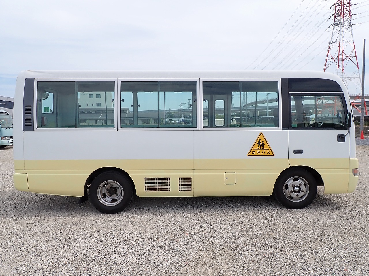 NISSAN Civilian Bus