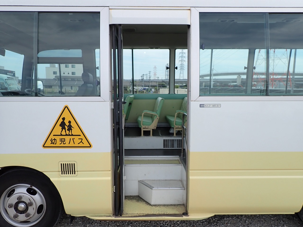 NISSAN Civilian Bus