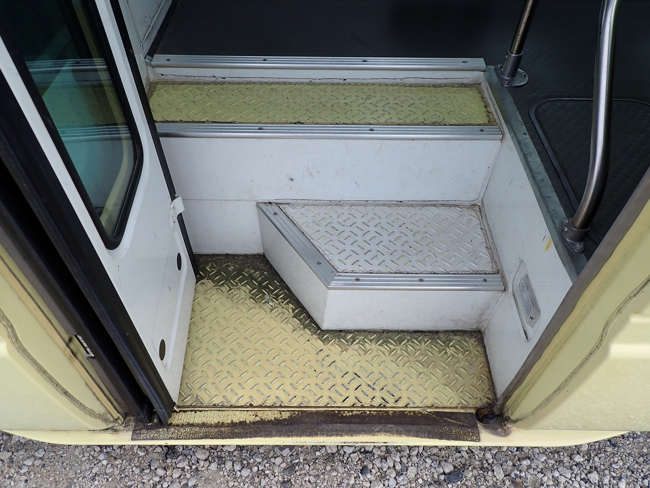 NISSAN Civilian Bus