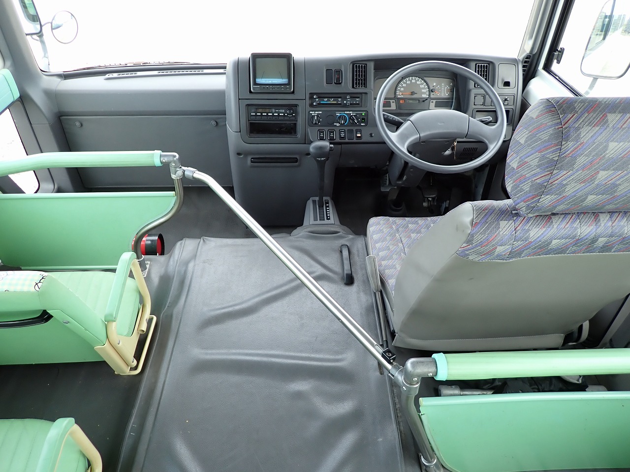 NISSAN Civilian Bus