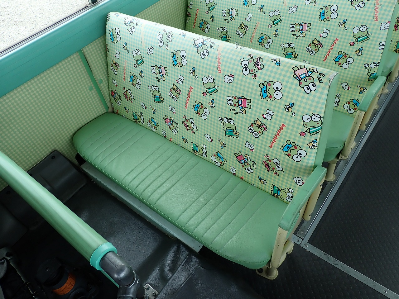 NISSAN Civilian Bus