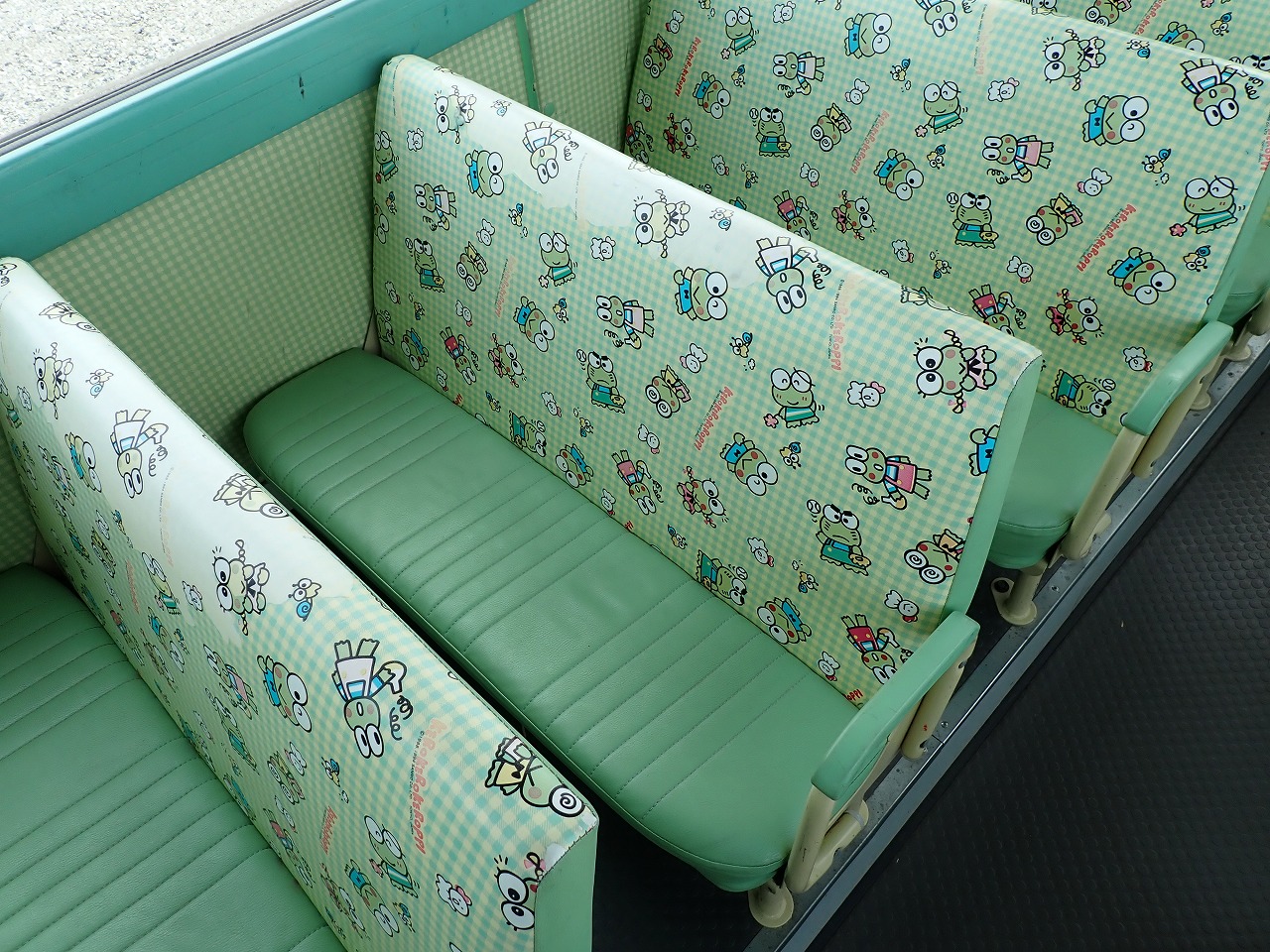 NISSAN Civilian Bus
