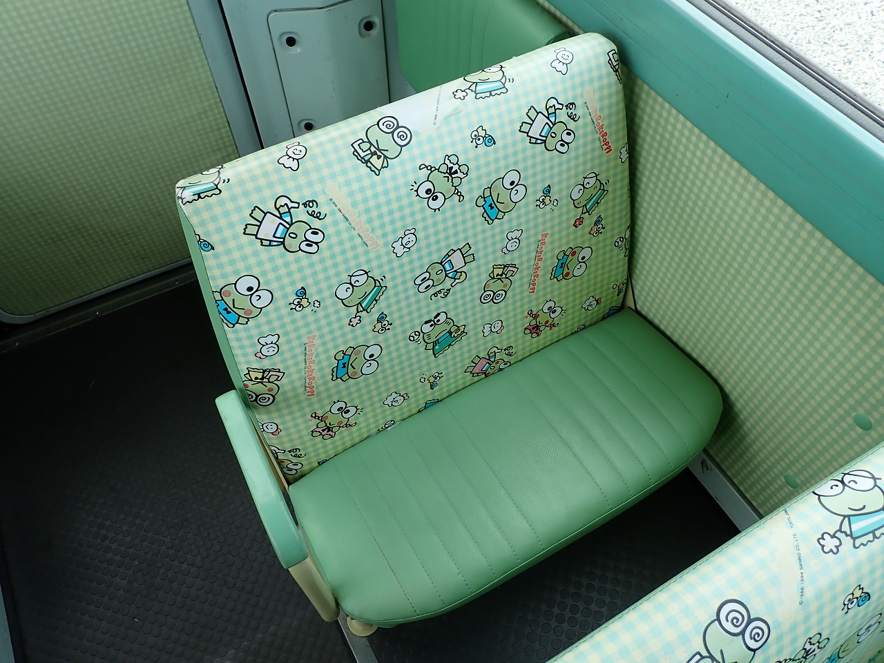 NISSAN Civilian Bus