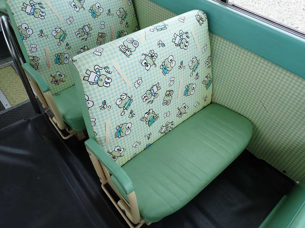 NISSAN Civilian Bus
