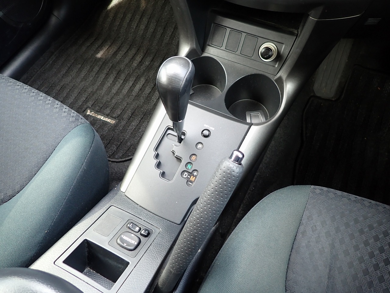 TOYOTA Vanguard