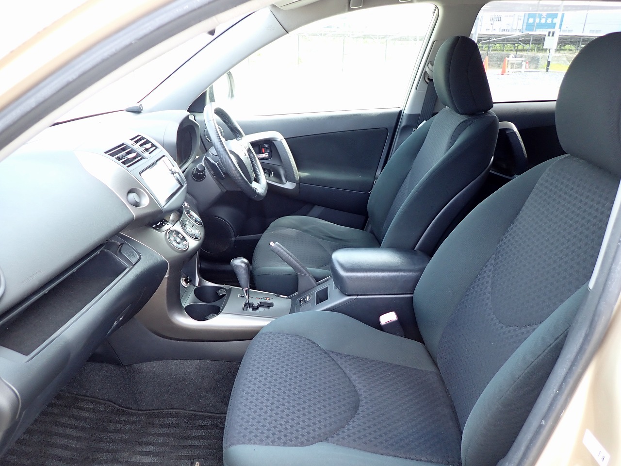 TOYOTA Vanguard