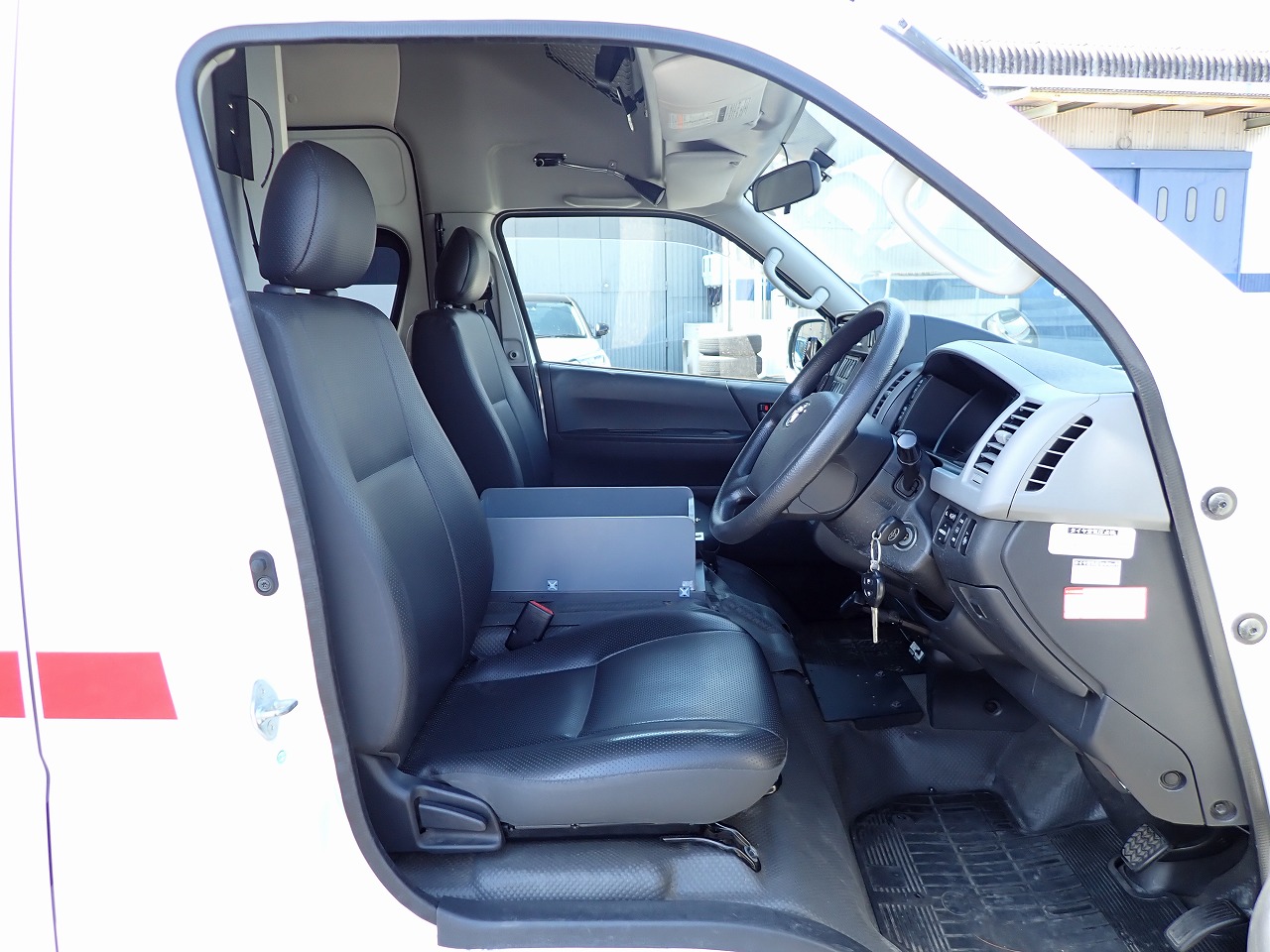 TOYOTA Hiace Wagon