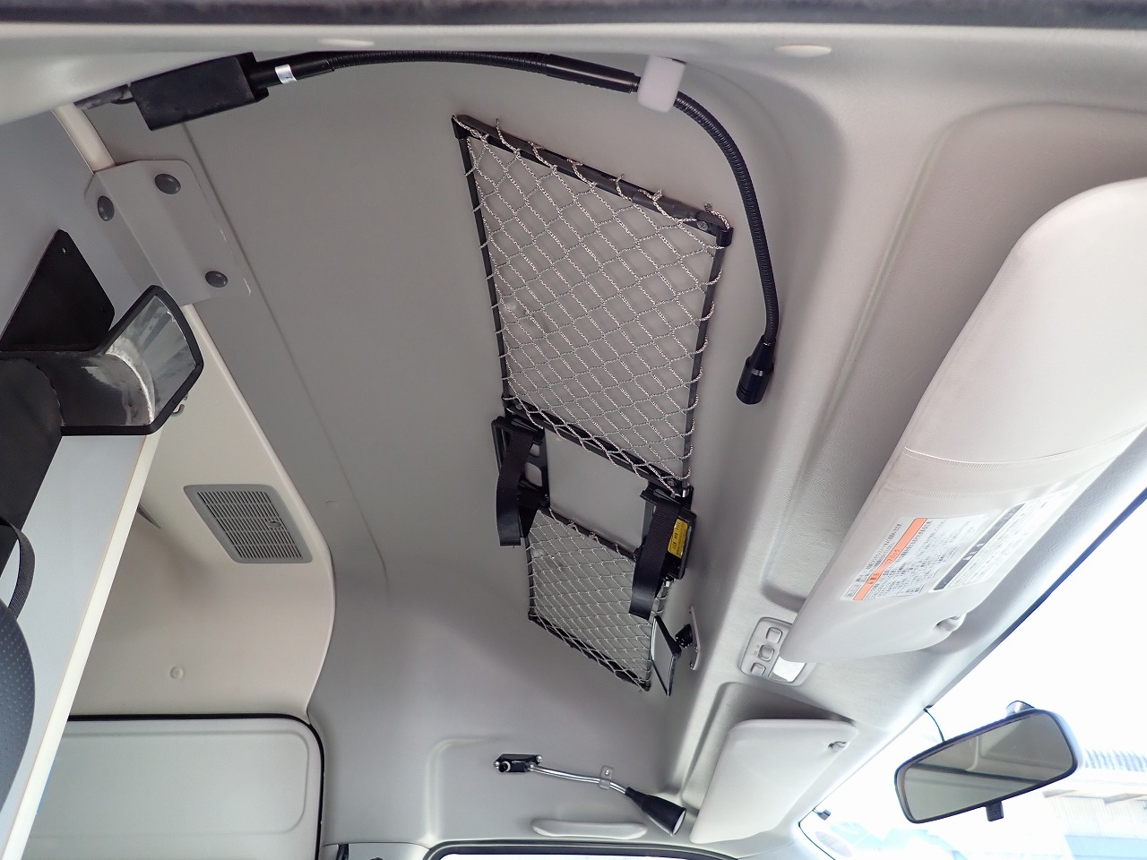 TOYOTA Hiace Wagon