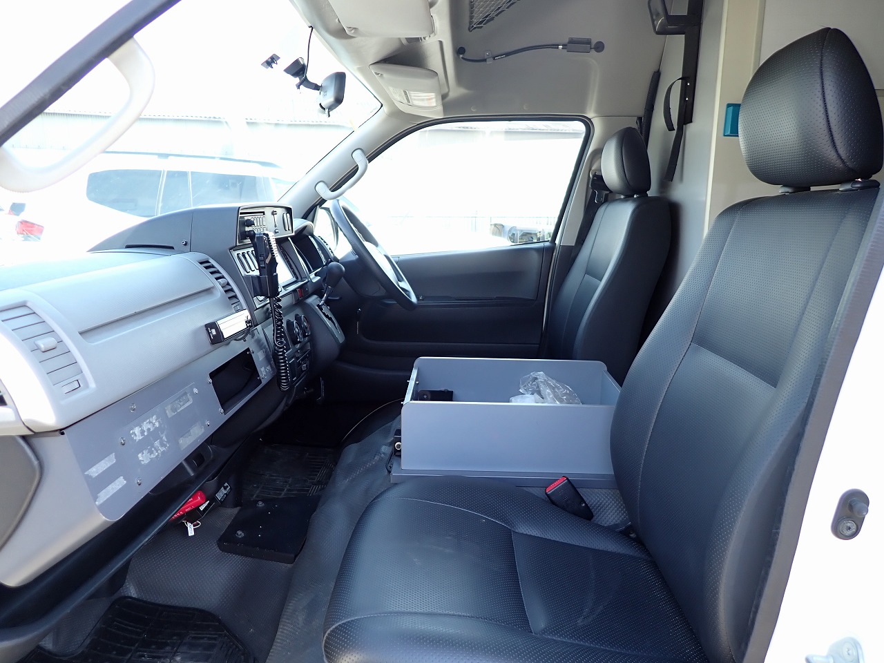 TOYOTA Hiace Wagon