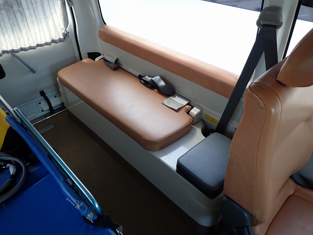 TOYOTA Hiace Wagon