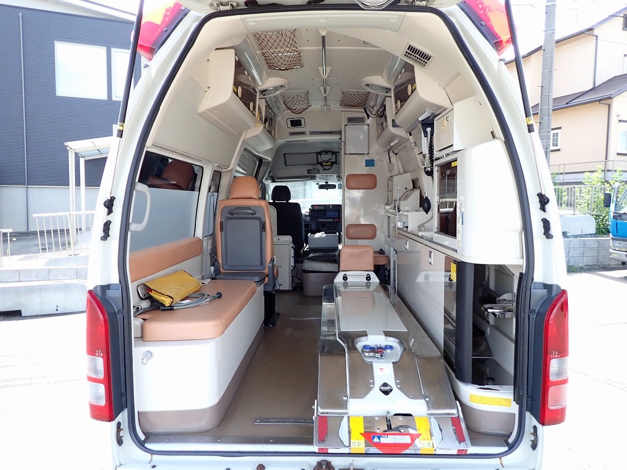 TOYOTA Hiace Wagon