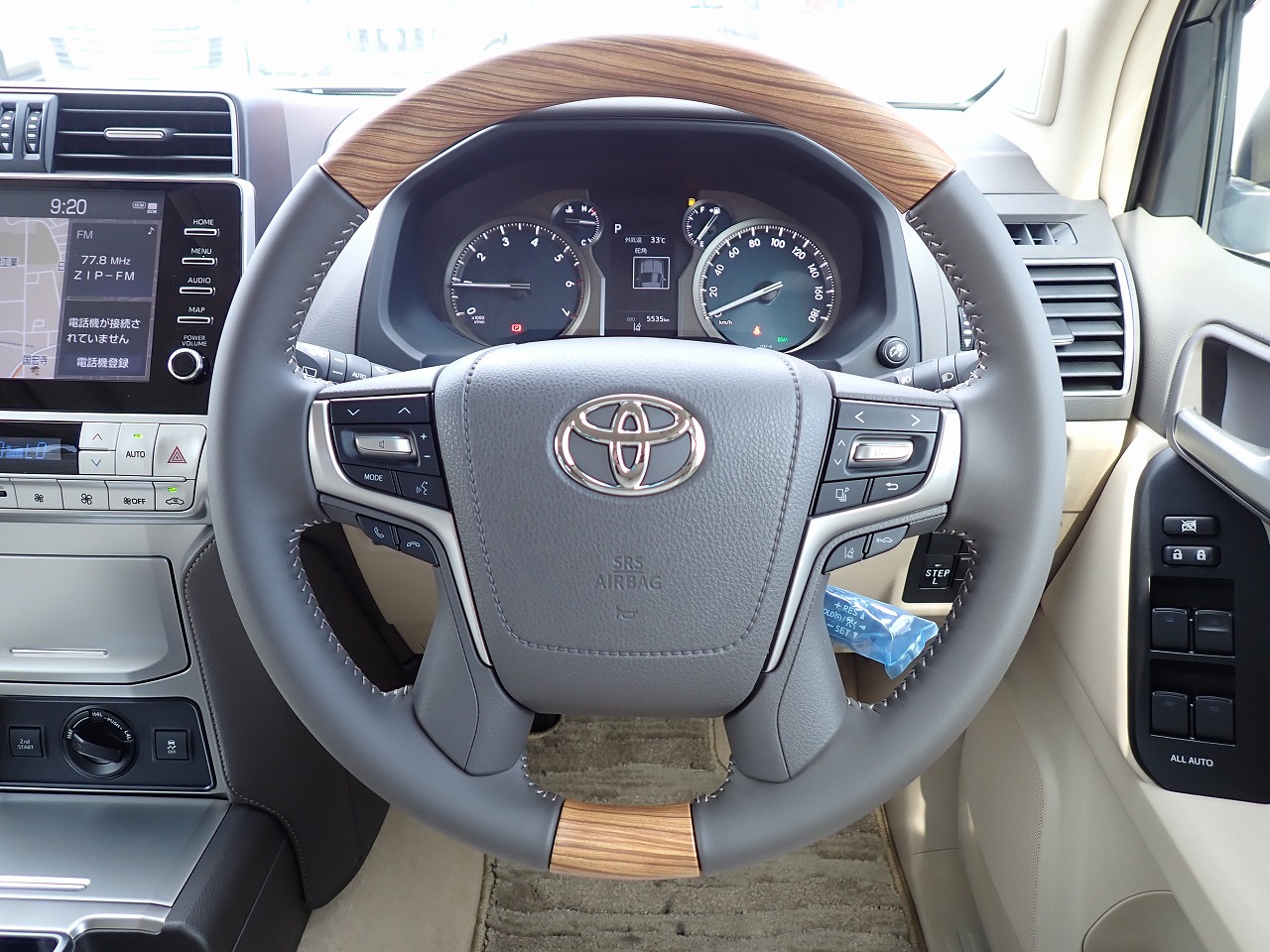 TOYOTA Land Cruiser Prado
