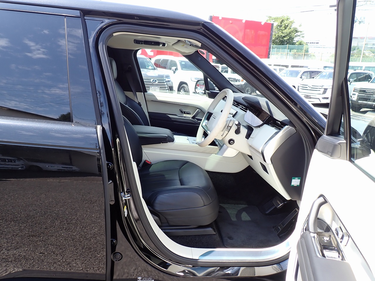 LAND ROVER RANGE ROVER