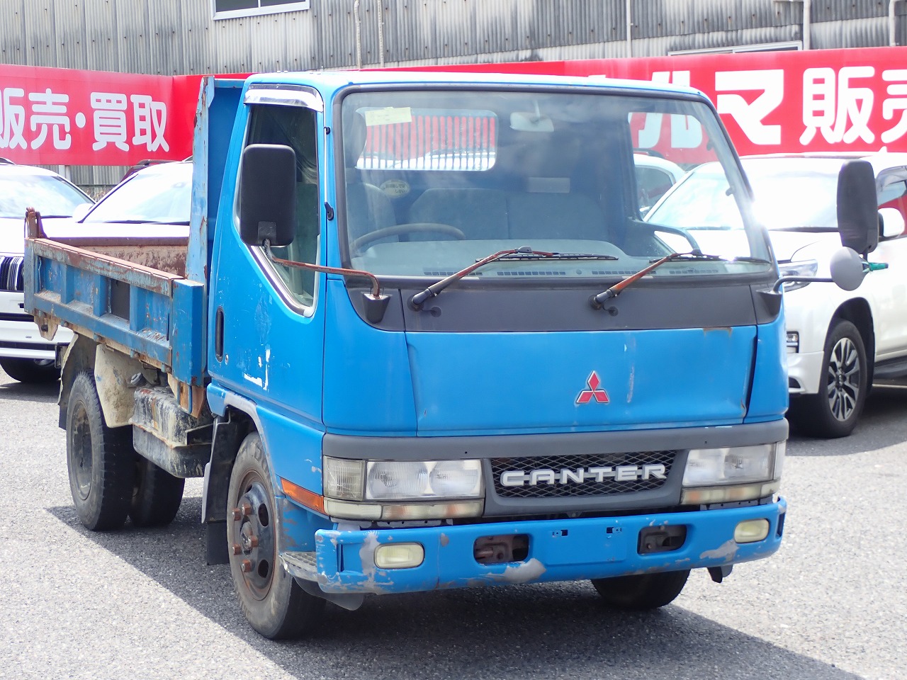MITSUBISHI Canter