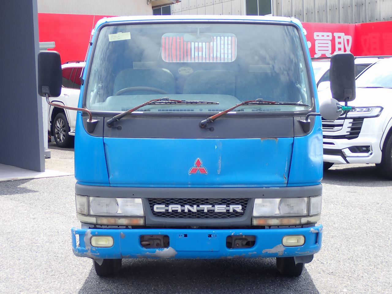 MITSUBISHI Canter