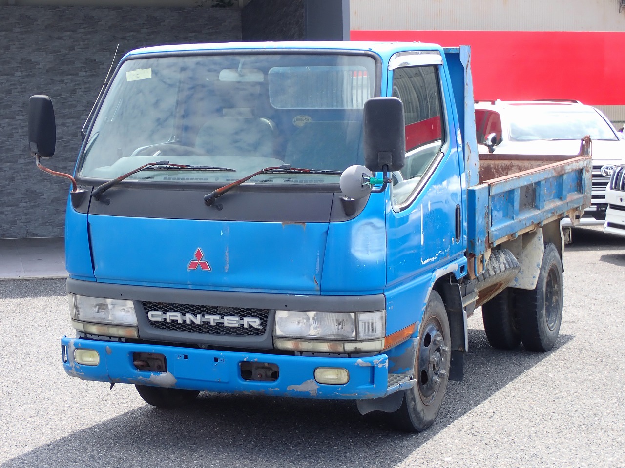MITSUBISHI Canter