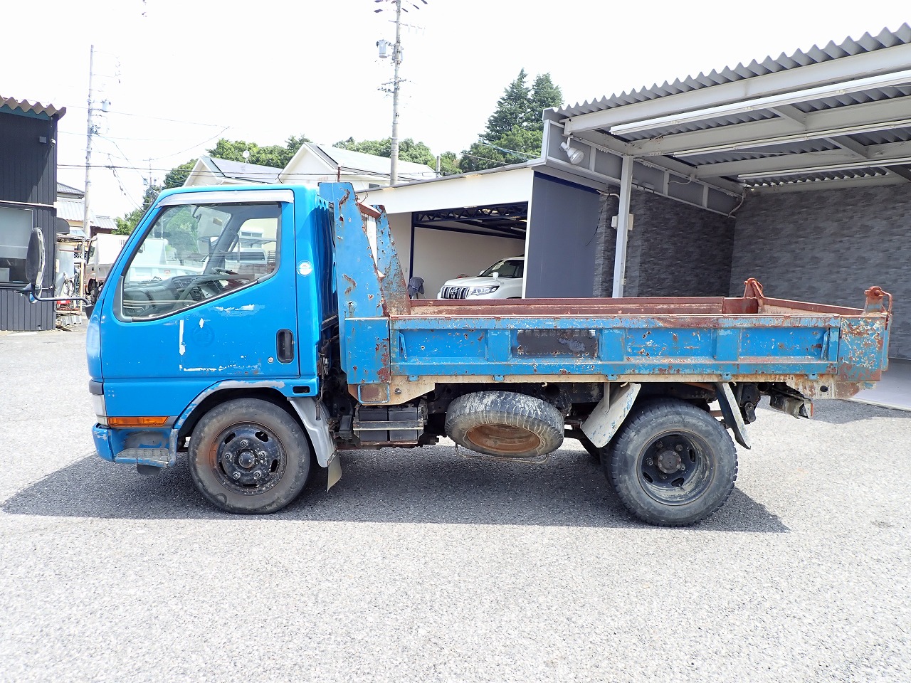 MITSUBISHI Canter