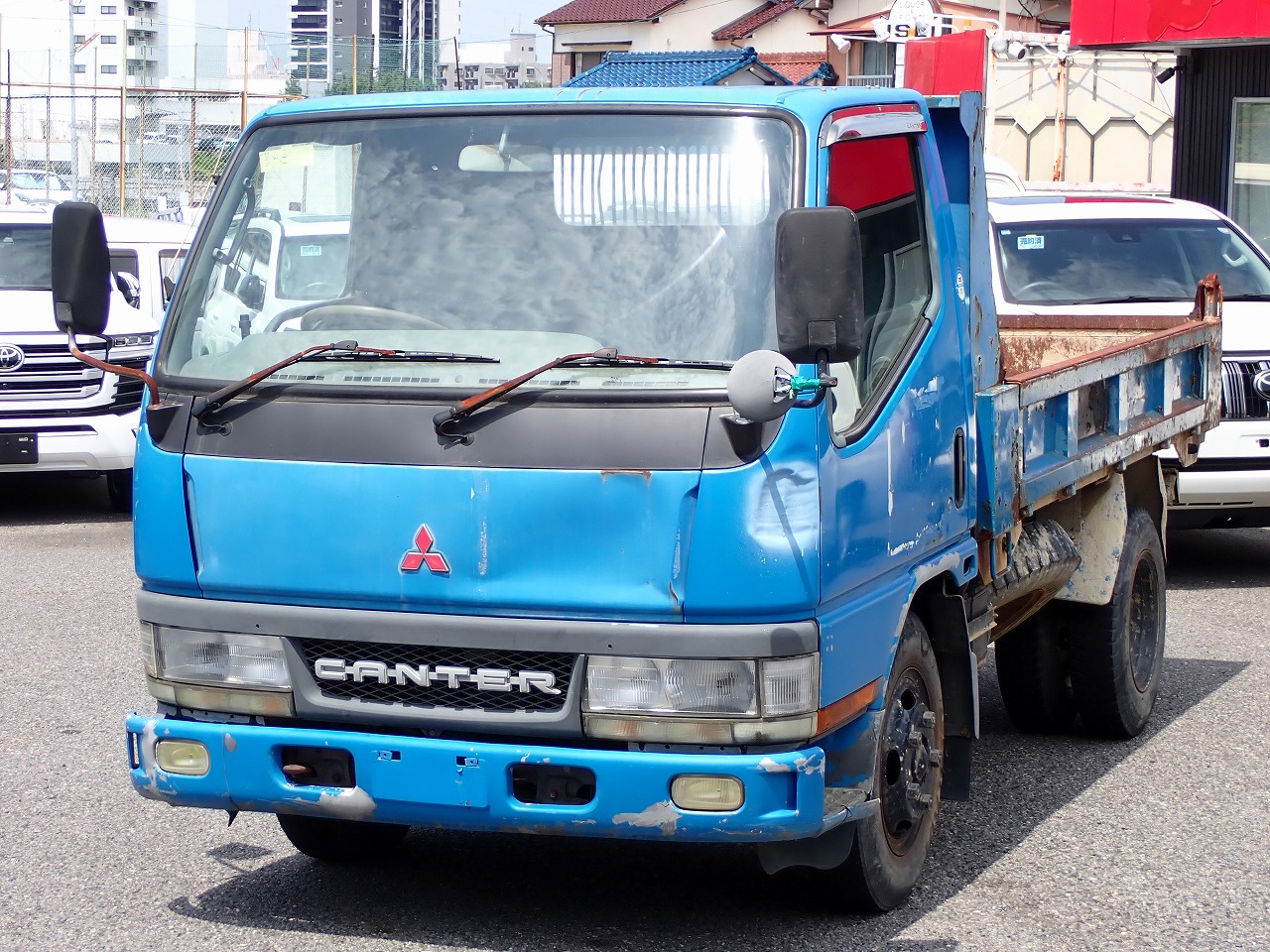 MITSUBISHI Canter