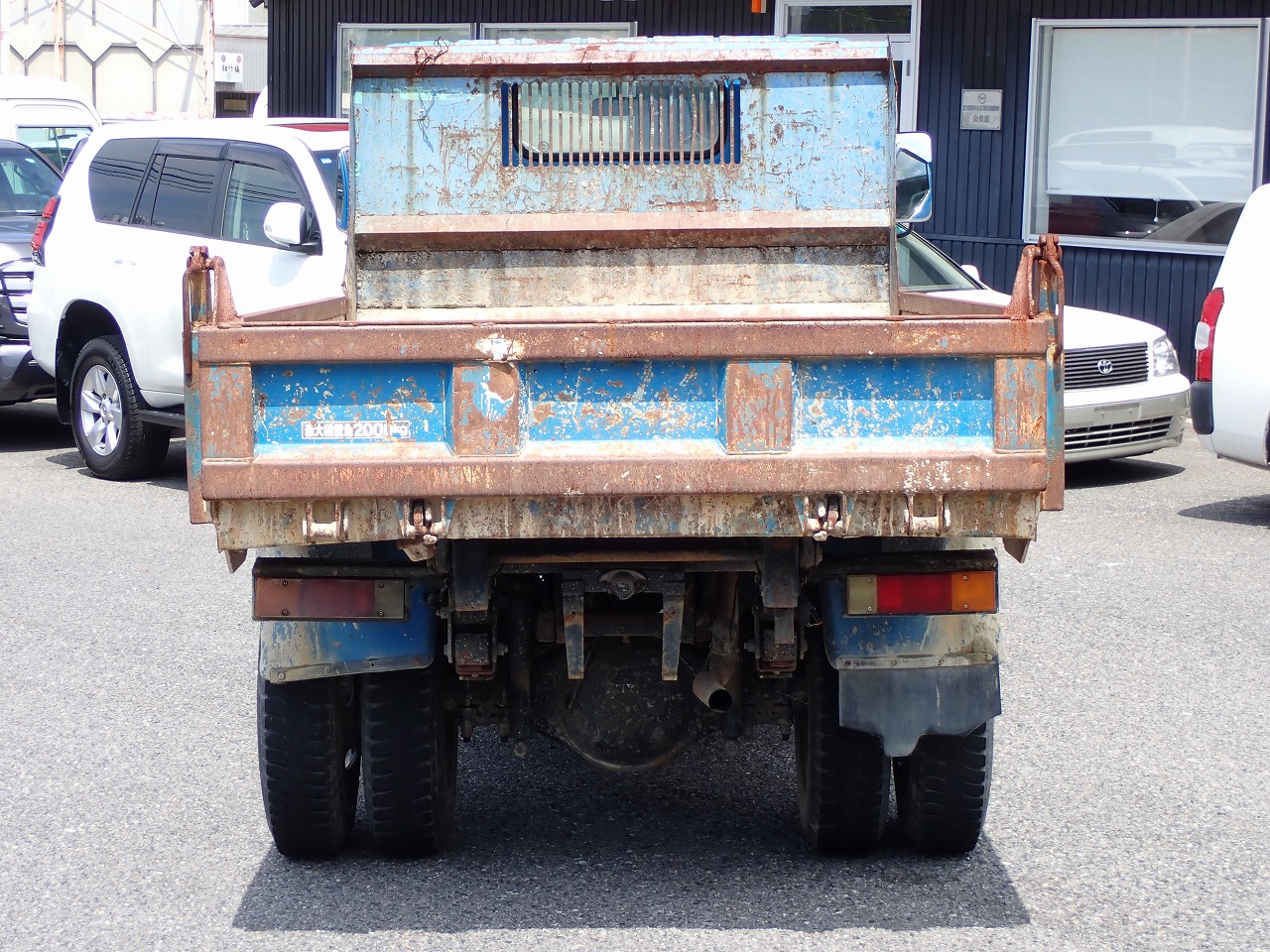MITSUBISHI Canter