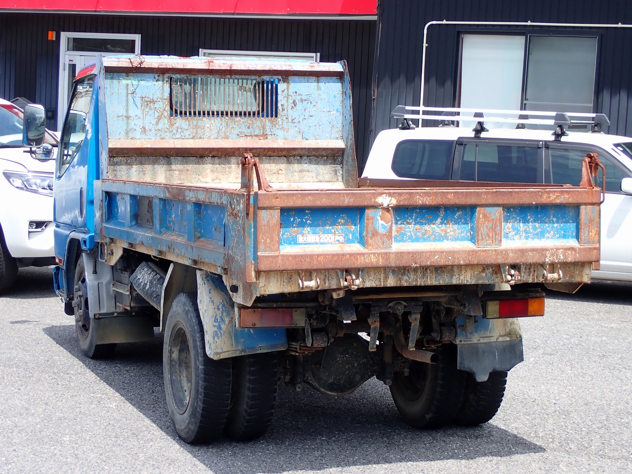 MITSUBISHI Canter