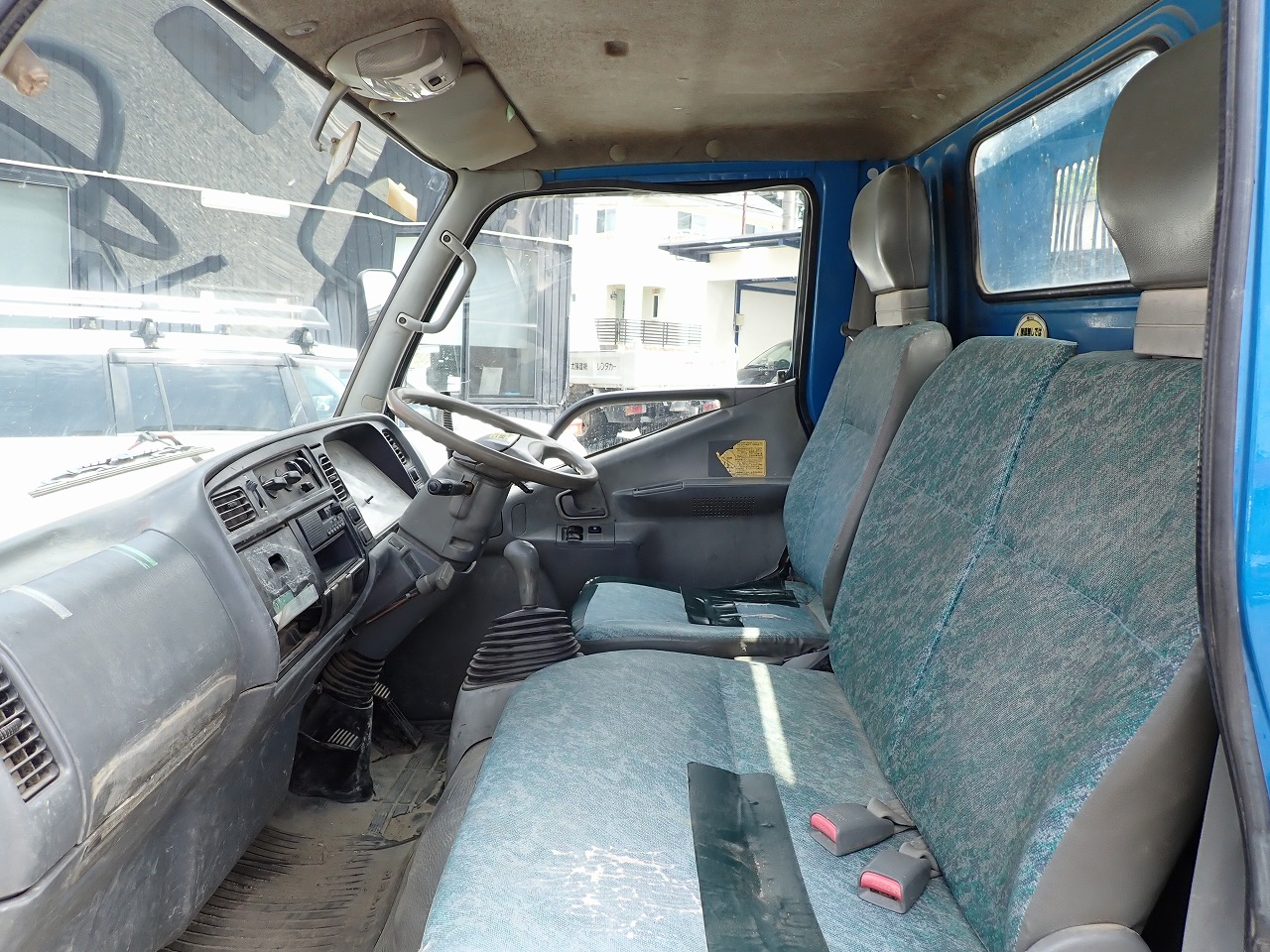 MITSUBISHI Canter
