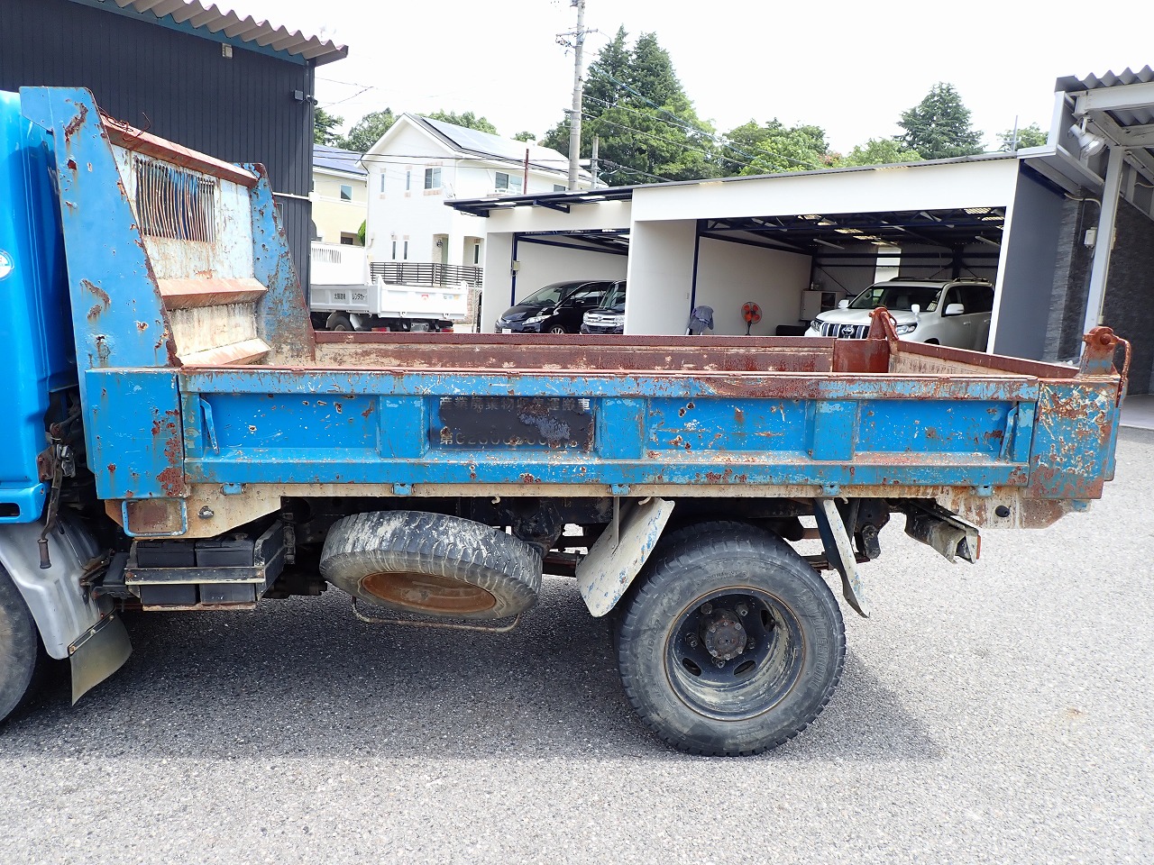 MITSUBISHI Canter
