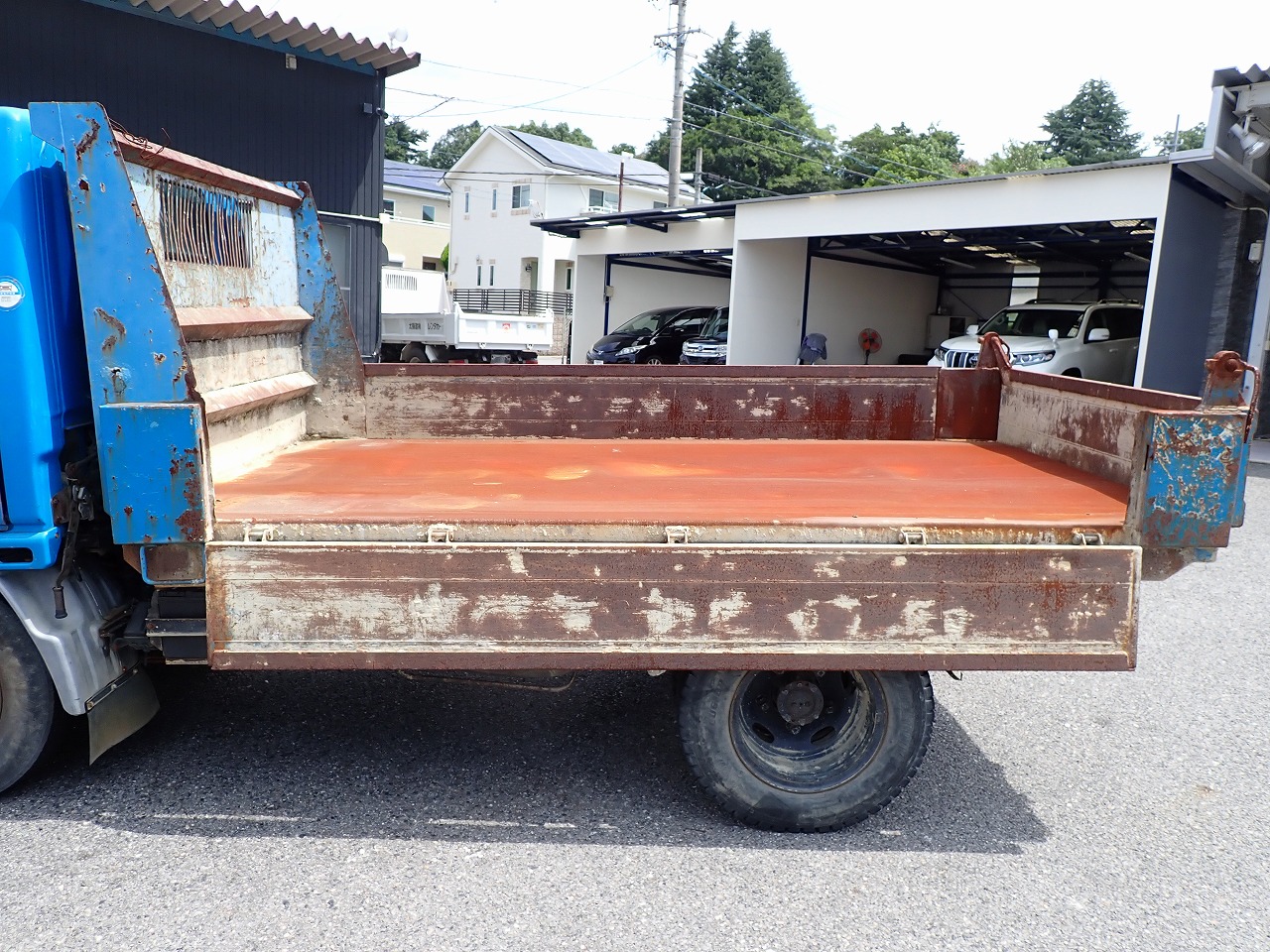 MITSUBISHI Canter