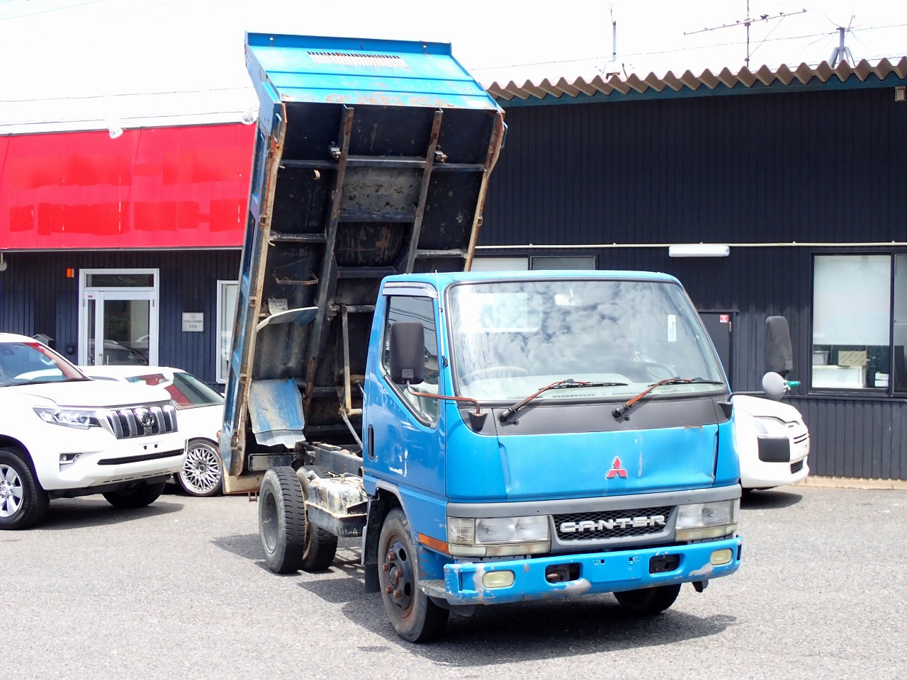 MITSUBISHI Canter