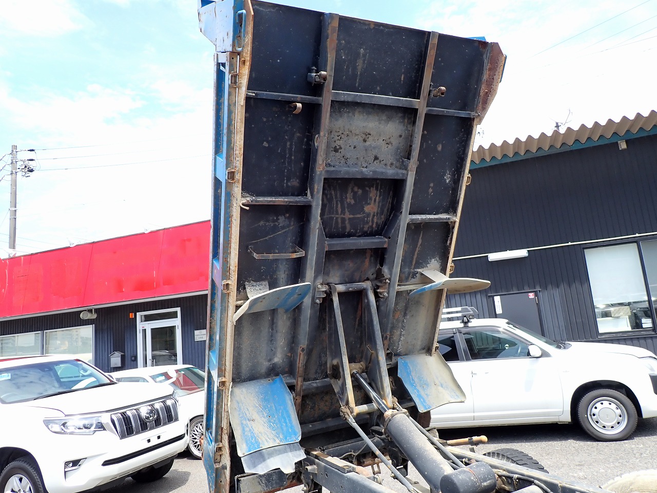 MITSUBISHI Canter