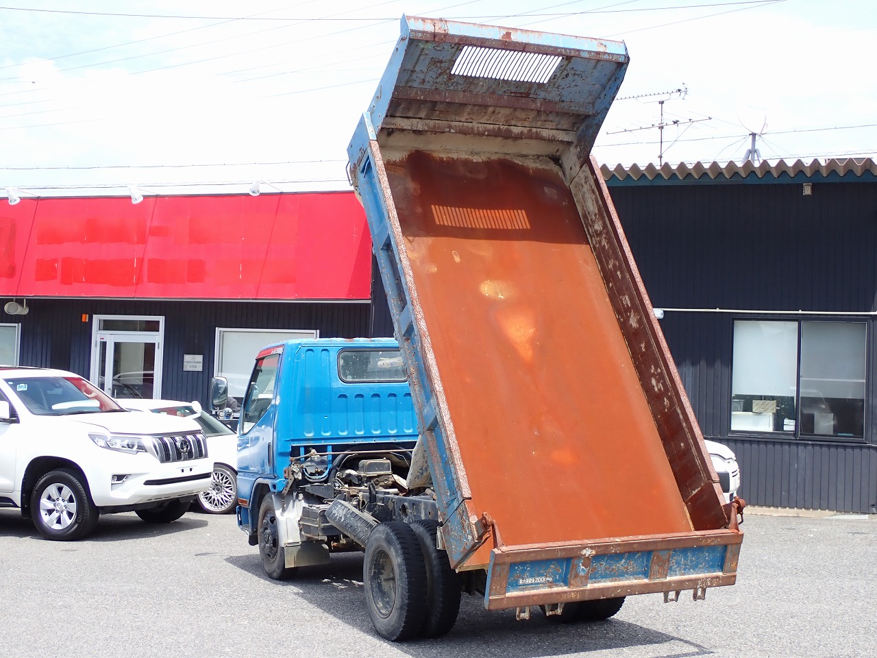 MITSUBISHI Canter