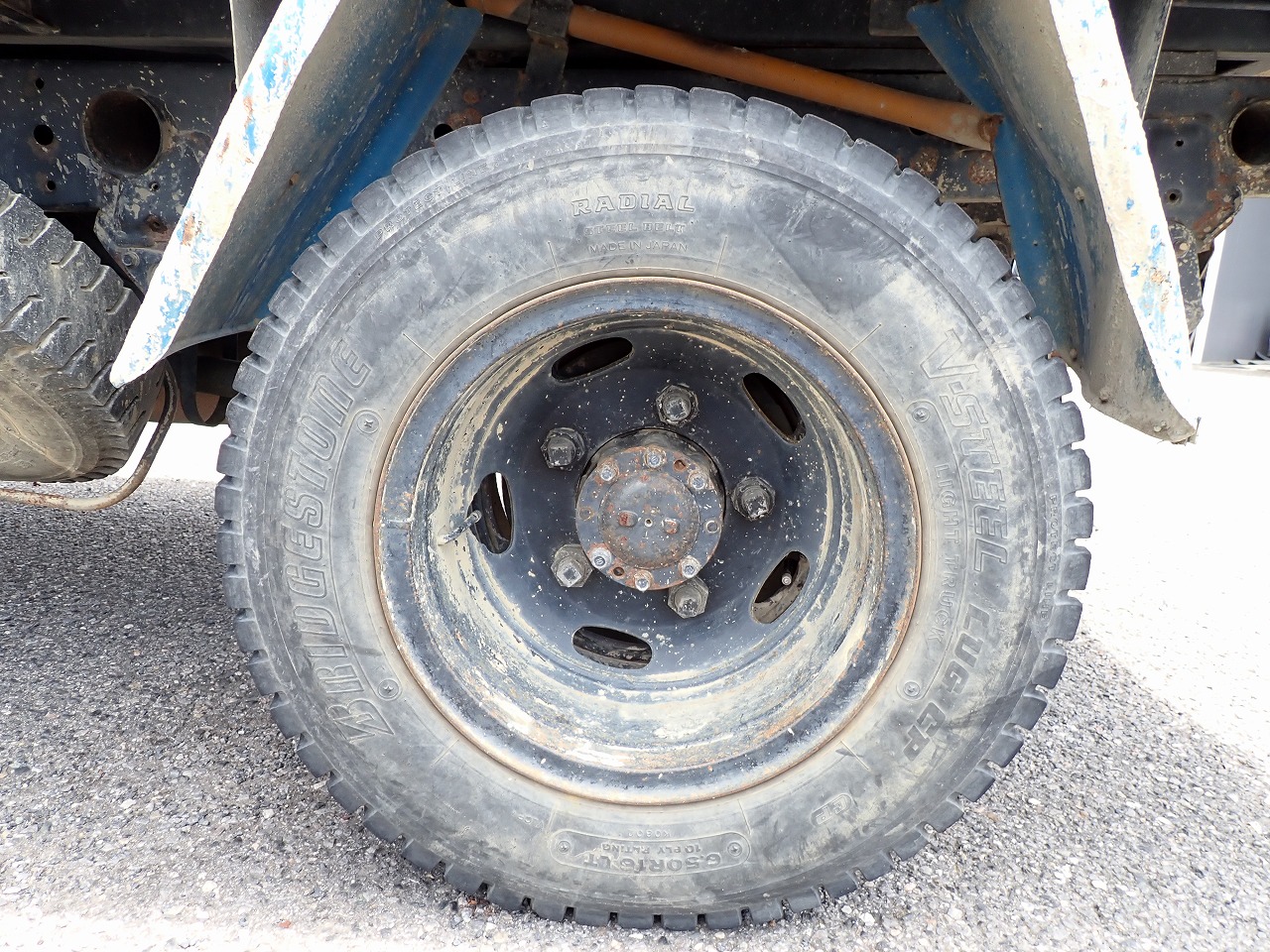 MITSUBISHI Canter