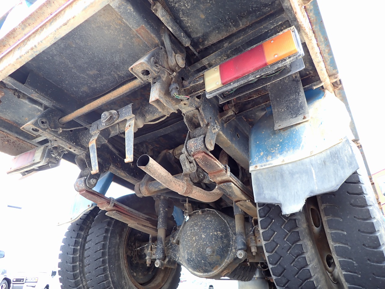 MITSUBISHI Canter