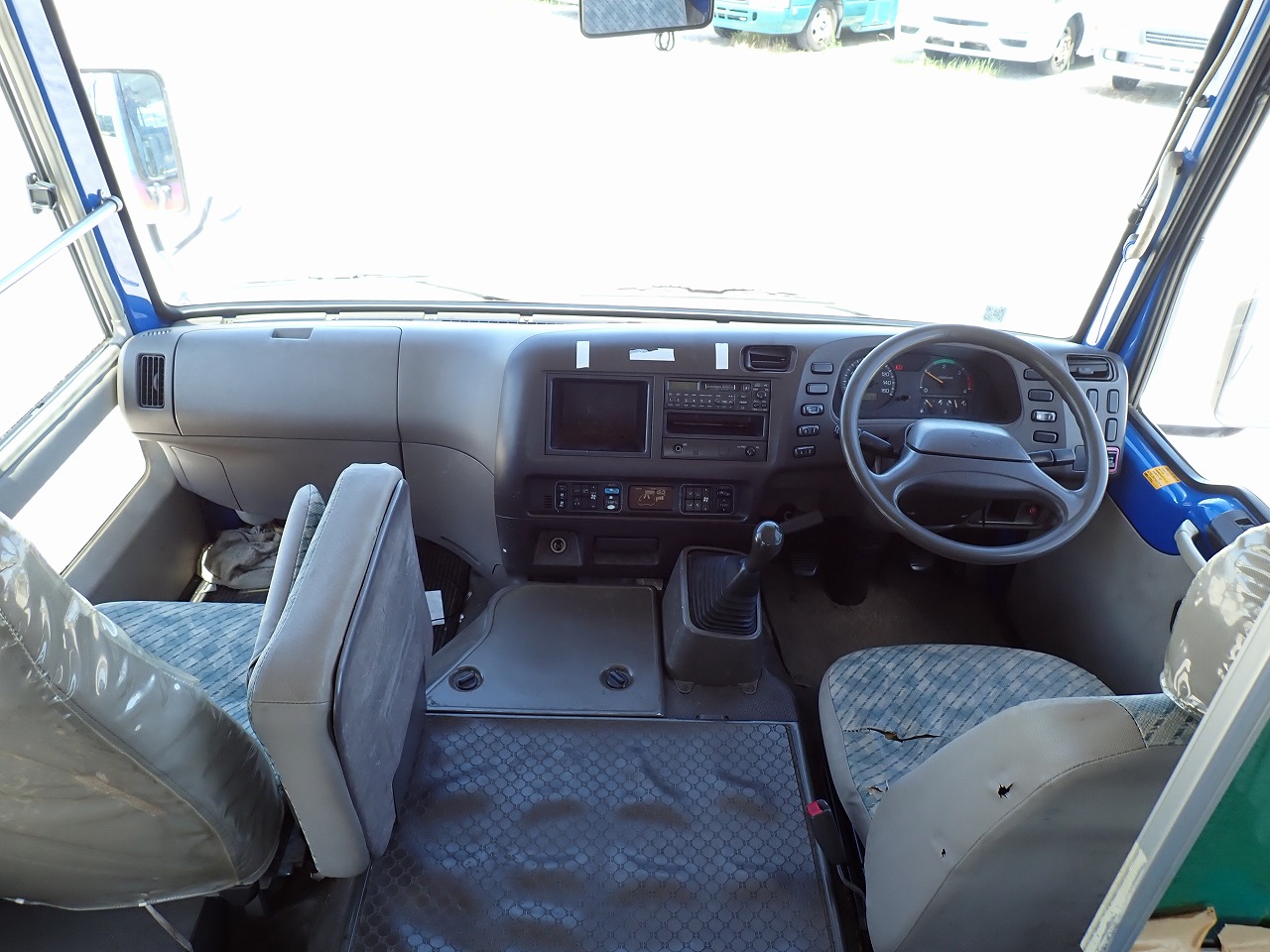 MITSUBISHI Rosa