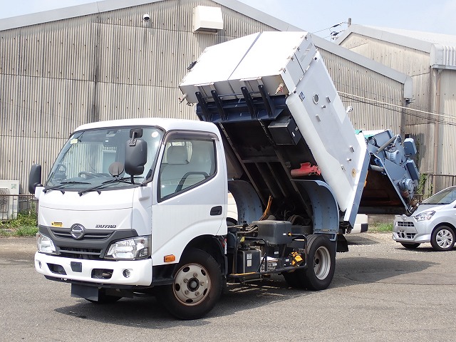 HINO Dutro