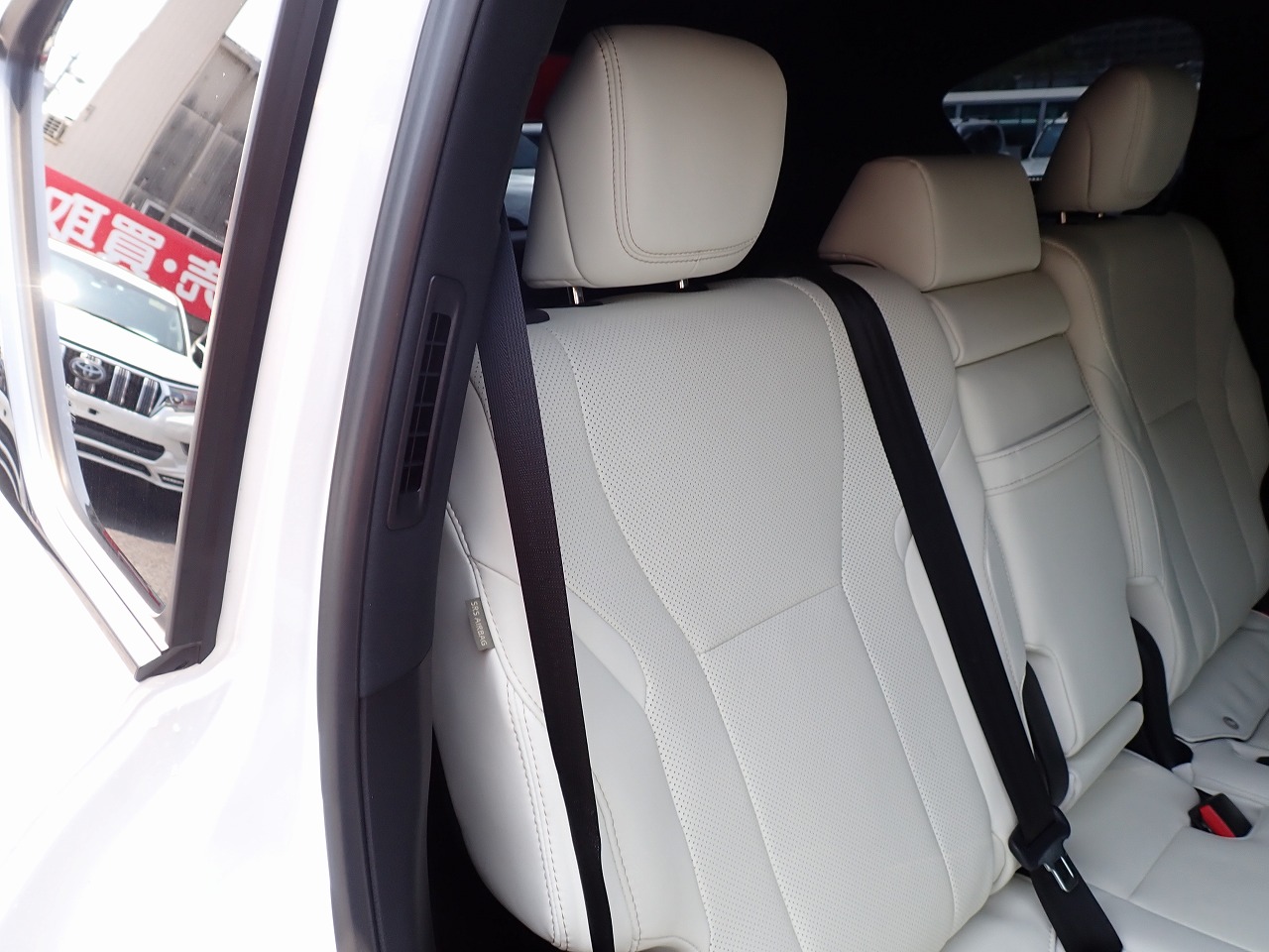 LEXUS LX 600