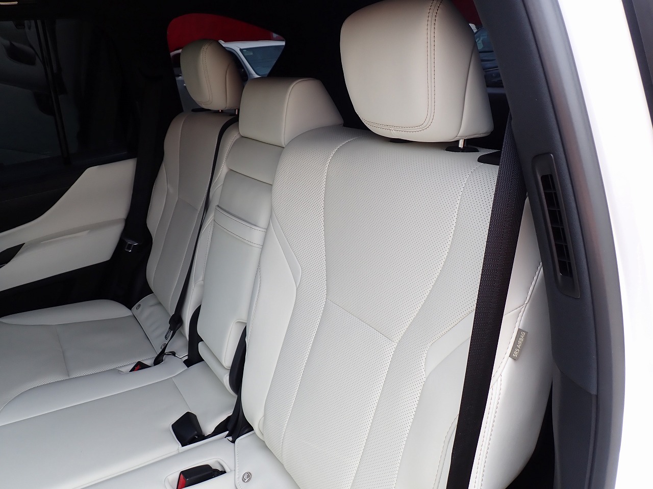 LEXUS LX 600